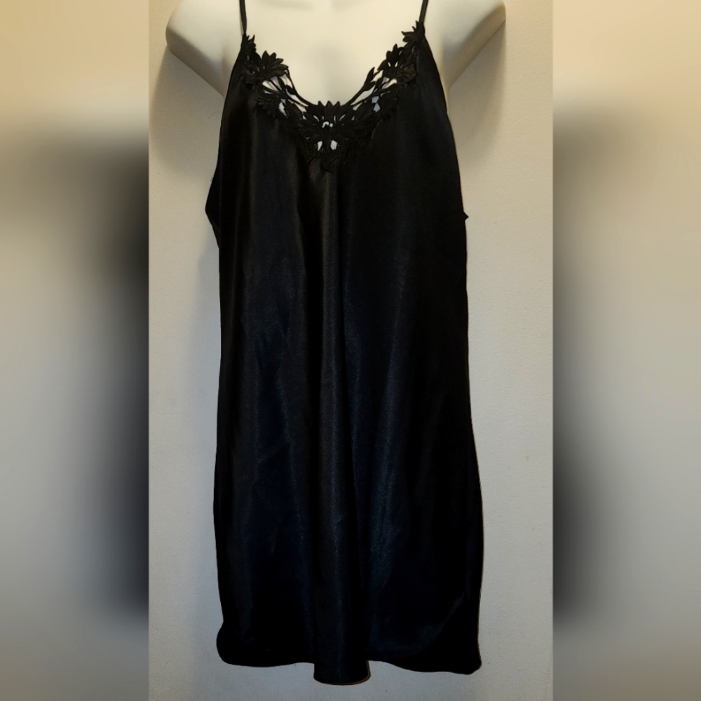Intimate Affair California  Black Chemise Slip  M Vintage